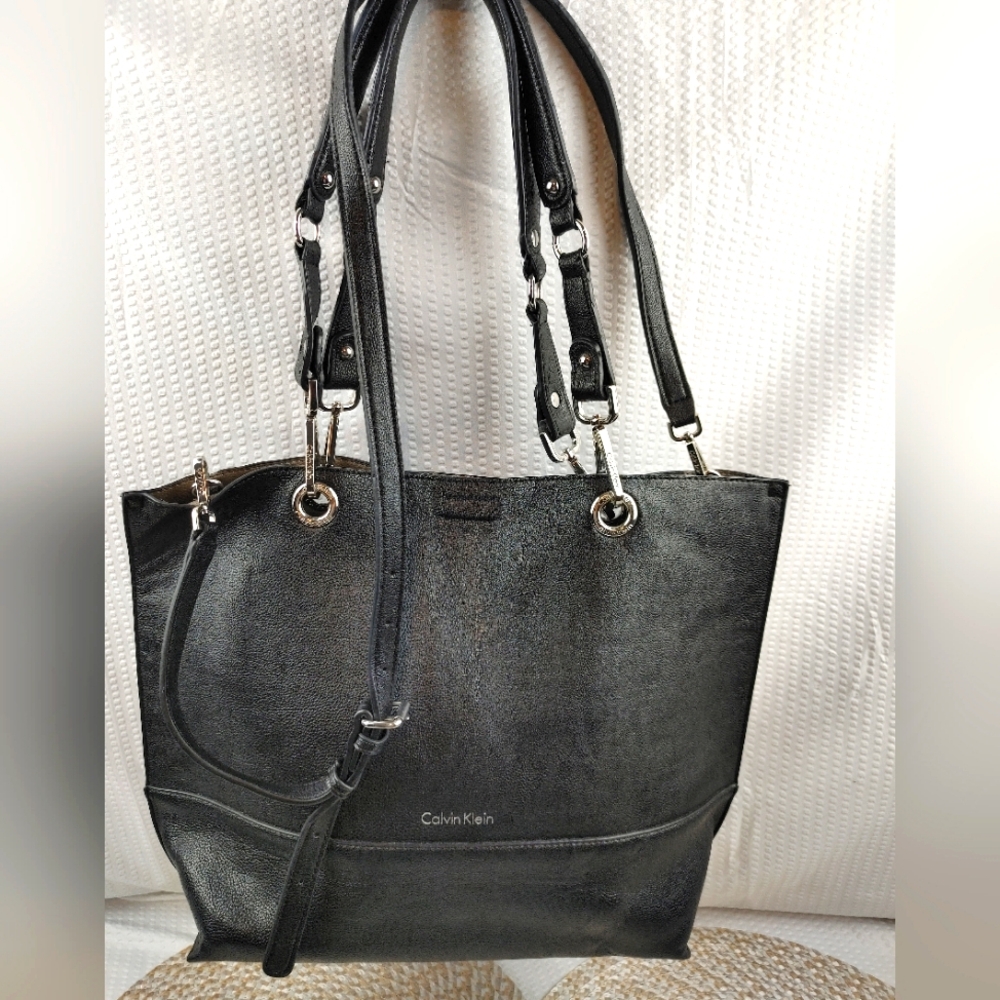 Calvin Klein Black Crossbody Bag, Silver Details, Reversible - Make an offer 😁